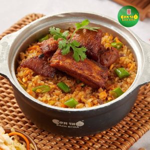 Cơm thố sườn xiu