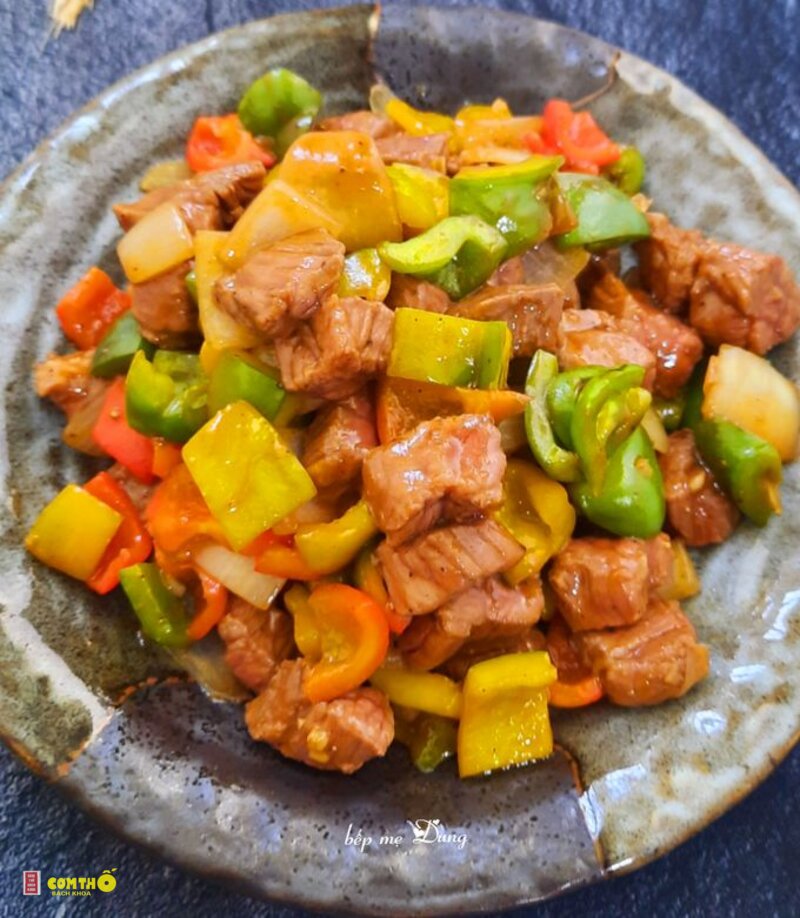 Bò lúc lắc - 8. Xào rau củ riêng