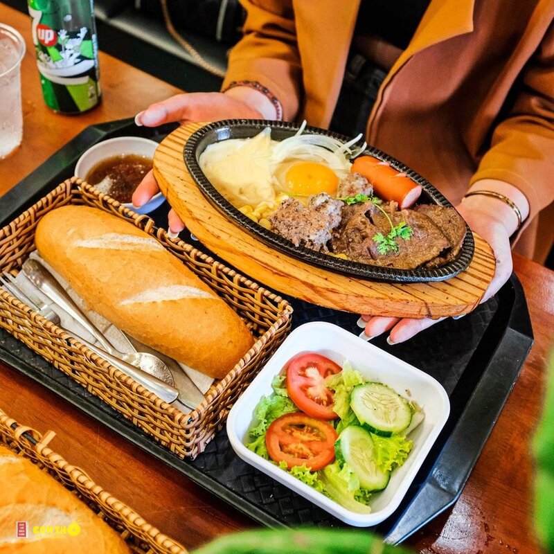 Bò né - 6. Ốp la trứng lòng đào