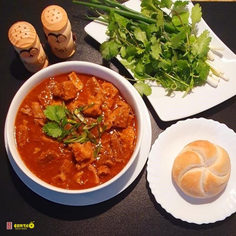 Bò sốt vang - Món ăn mang dấu ấn Pháp