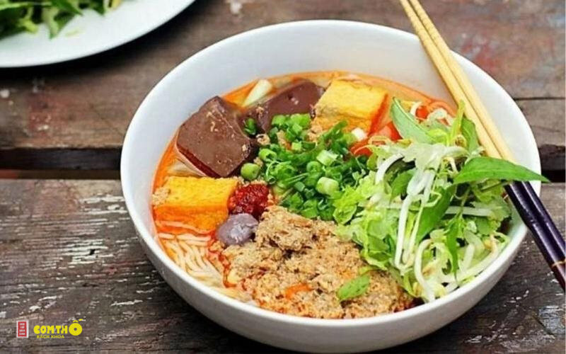 Bún riêu - Đặc điểm của một bát ngon