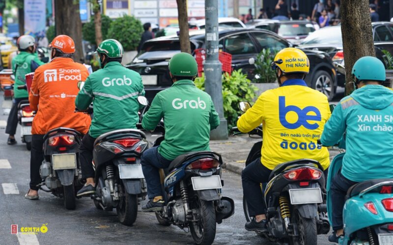 Đặt đồ ăn ShopeeFood, GrabFood - Bước 2: Tìm quán và chọn món Đặt đồ ăn ShopeeFood, GrabFood - Bước 2: Tìm quán và chọn món