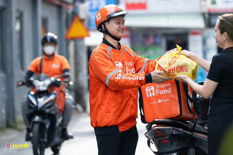 Đặt đồ ăn ShopeeFood, GrabFood - Bước 2: Chọn quán, chọn món Đặt đồ ăn ShopeeFood, GrabFood - Bước 2: Chọn quán, chọn món