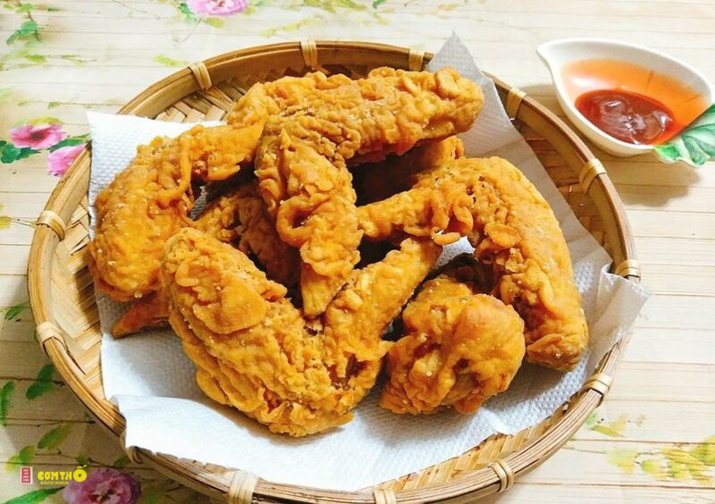Gà rán - 1. Chọn gà và chặt miếng đều Gà rán - 1. Chọn gà và chặt miếng đều