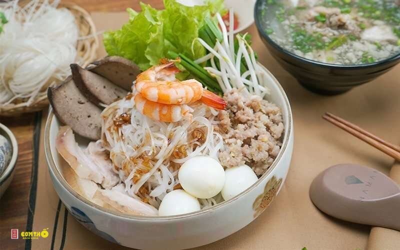 Hủ tiếu - Đặc điểm sợi và nước dùng Hủ tiếu - Đặc điểm sợi và nước dùng