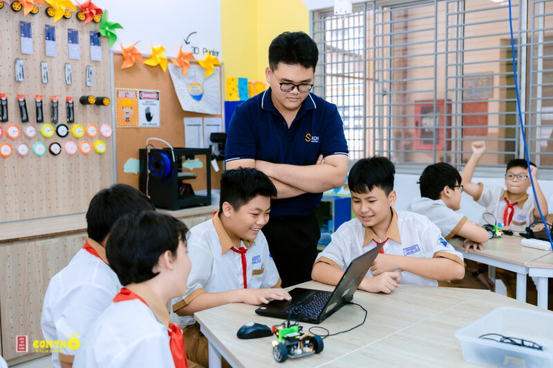 VietSchool - Xem môn học, loại điểm và thời gian cùng nhau