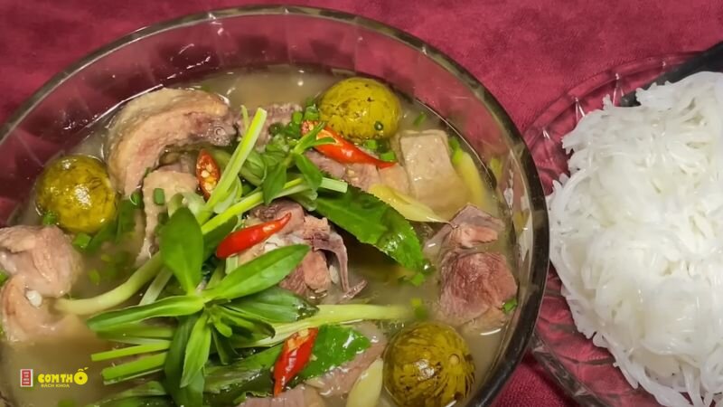 Vịt om sấu - Đặc sản mùa sấu của người Hà Nội